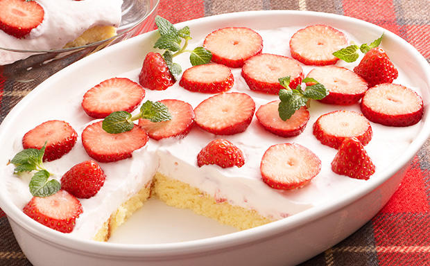つぶつぶ苺のスコップケーキ