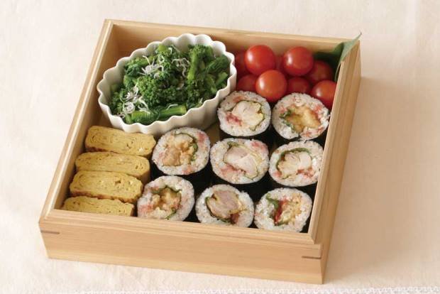 recipe_068_odekake_bento02.jpg