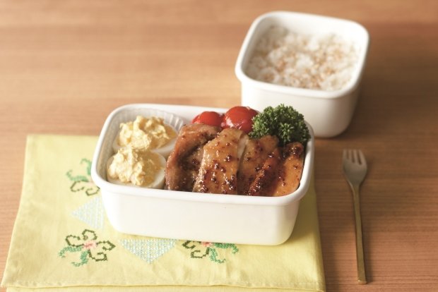 recipe_075_honey_mustard_chicken_bento02.jpg