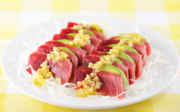 まぐろとアボカドのカルパッチョ 塩レモンソース